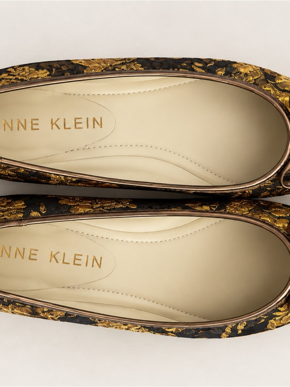 Anne Klein Gold Brocade Floral Ballet Flats 7.5M New - Picture 5 of 6